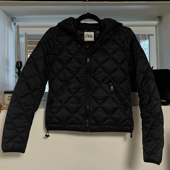 ZARA Puffer Jacket - Picture 1 of 10